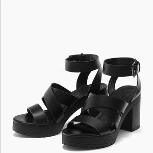 Bershka platform heels sandals